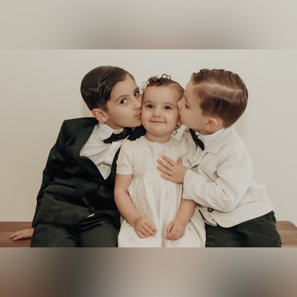 Meet your Posher, Tiffany Rose - Picture 16 of 16